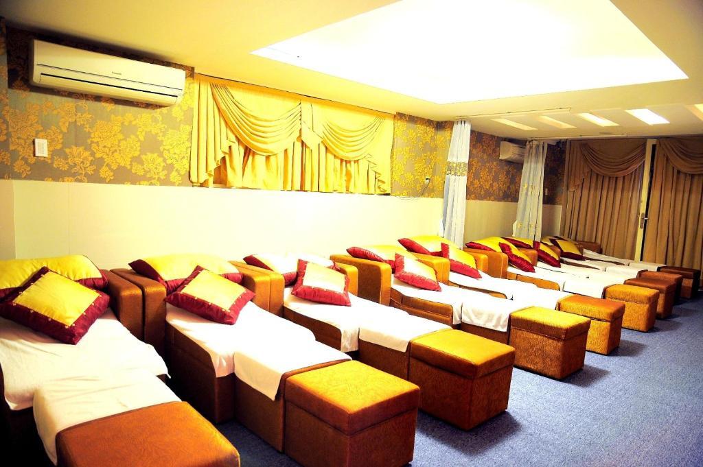 A25 Hotel - 14 Luong Huu Khanh Hô Chi Minh-Ville Extérieur photo